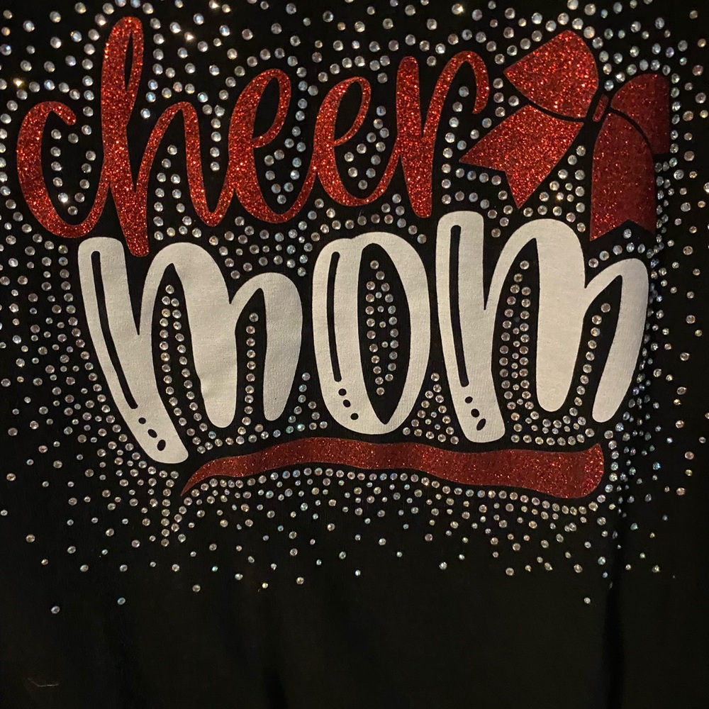Cheer mom T-shirt used